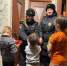В Гремячинске сотрудники полиции поздравили с Новым годом юных жителей - Город Губаха
